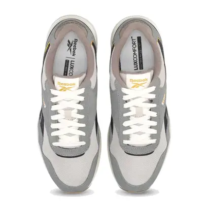 Πάνω όψη των ανδρικών sneakers Reebok GL 1100, με εστίαση στα κορδόνια και τη γλώσσα.