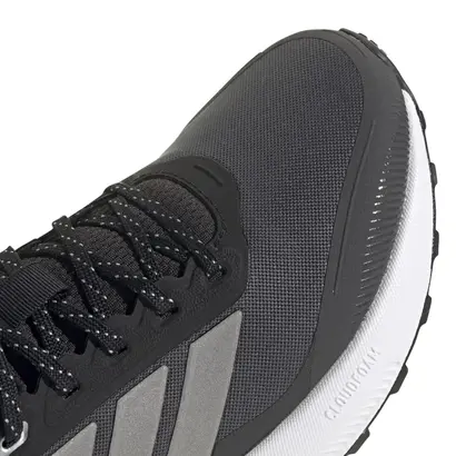 Κοντινή λήψη γυναικείων παπουτσιών Adidas Runfalcon 5 TR λεπτομέρεια μπροστινού μέρους και κορδονιών