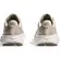 Hoka Clifton 9 Youth, παπούτσια για μικρούς δρομείς, πίσω μέρος, με έμφαση στην ενίσχυση της φτέρνας.